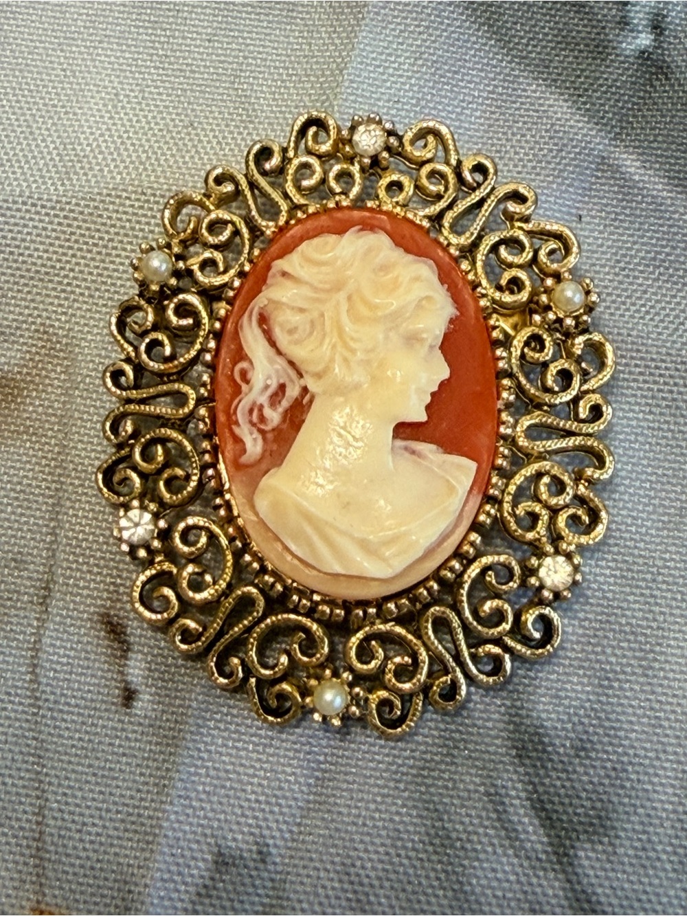 J.J. (Jonette Jewelry) filigree cameo